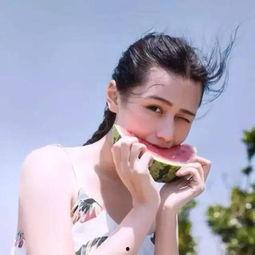 娱乐吃瓜酱茉莉妈妈,揭秘娱乐吃瓜界的幕后故事  第2张